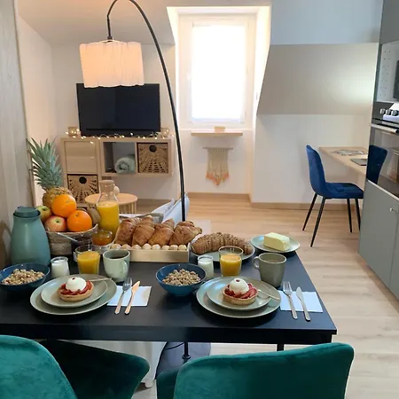 L'emeraude - Boheme Apartment